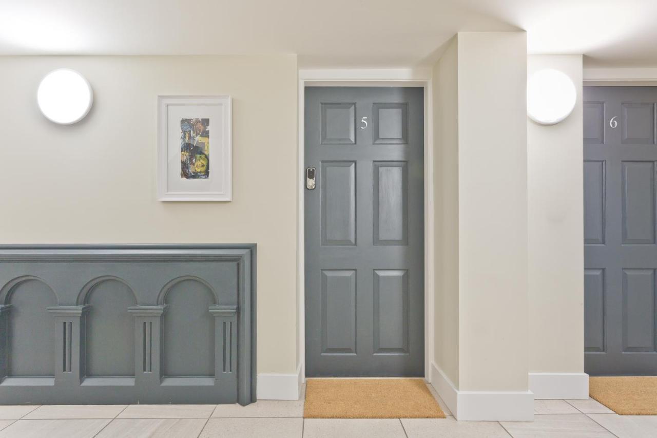 Sandgate Chapel - Self Check In Apartments Penrith Bagian luar foto