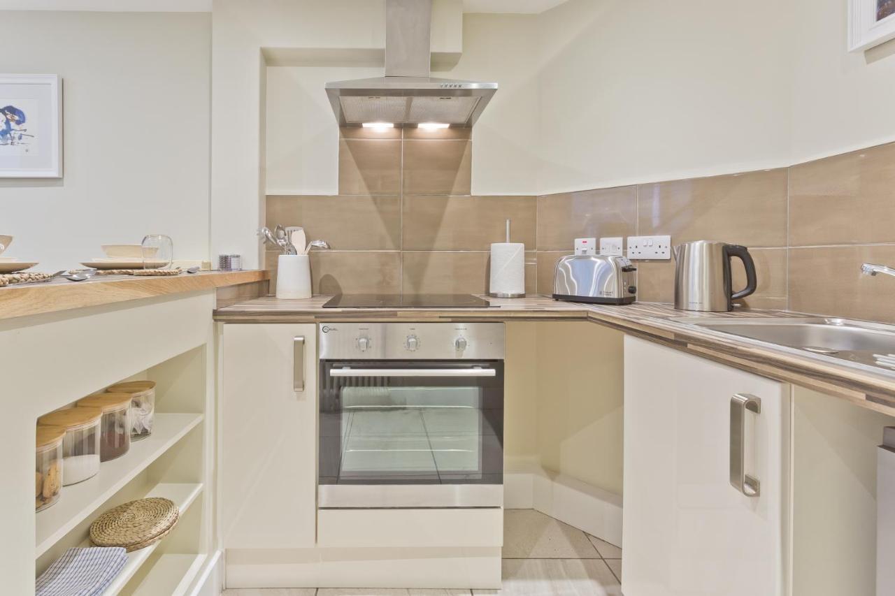 Sandgate Chapel - Self Check In Apartments Penrith Bagian luar foto